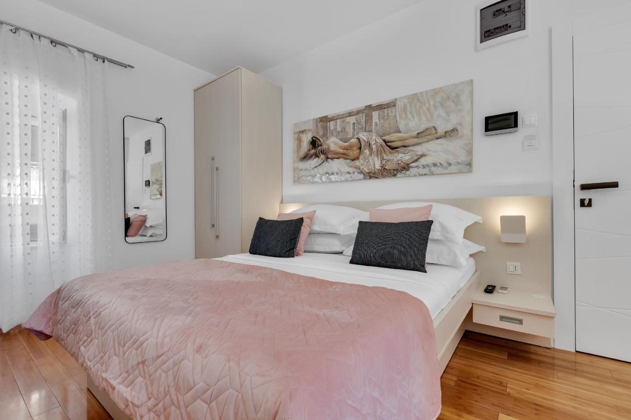 Luxury City Center Apartments Makarska Zewnętrze zdjęcie